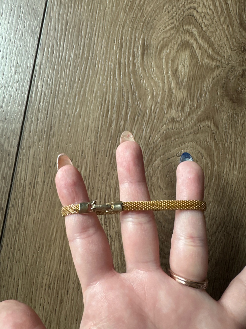 Gold Mesh Bracelet with Push Clasp